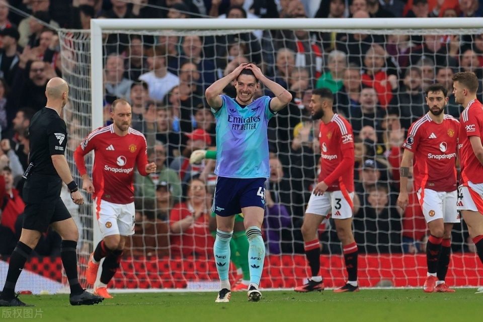 开云体育app-大比分获胜引发热议！，德布劳内在阿森纳比赛中夺冠观众掌声雷动