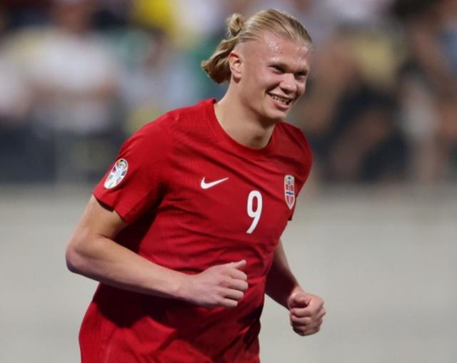 KAIYUN SPORTS-关于哈兰德官方宣布险胜新规，法国队引发争议！上演精彩一战的信息